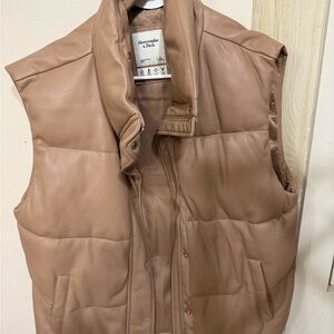 Abercrombie & Fitch Tan Puffer Vest